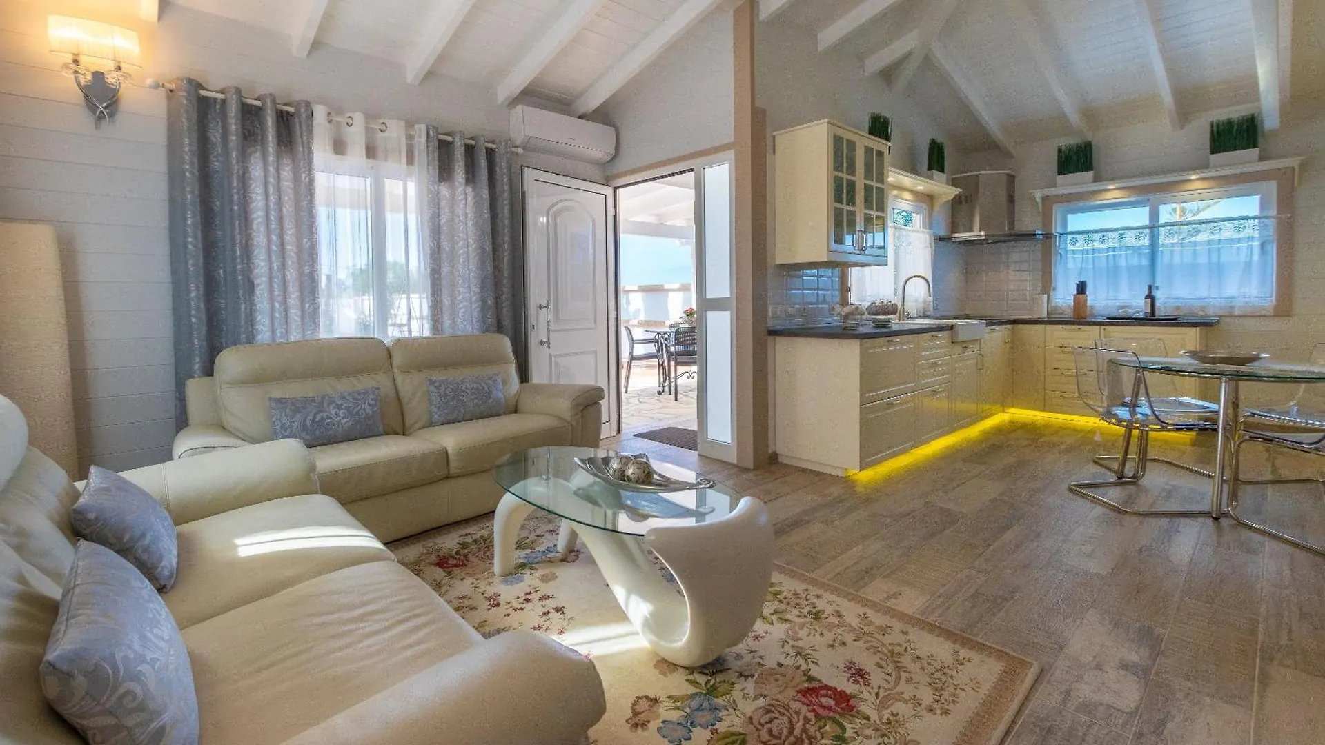 Villa Karla Con Piscina: Tranquilidad Y Naturaleza Costa Adeje  España